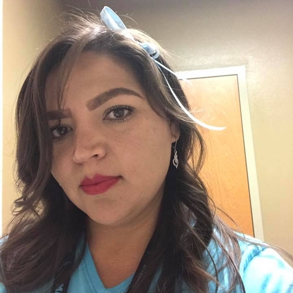 Meet your Posher, Liliana - Picture 1 of 1